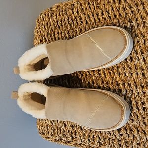 NWT Tom's Paxton Suede Boots